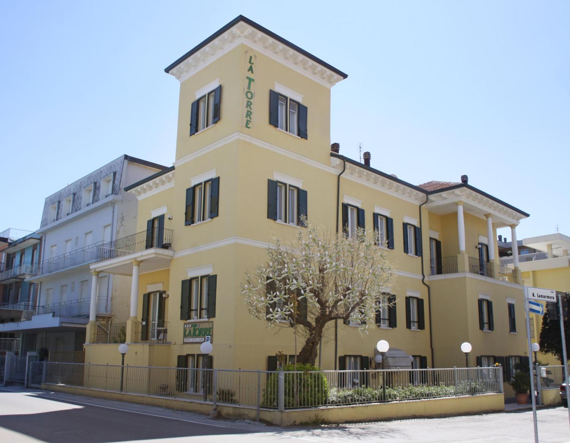 Hotel La Torre Rimini Exterior photo