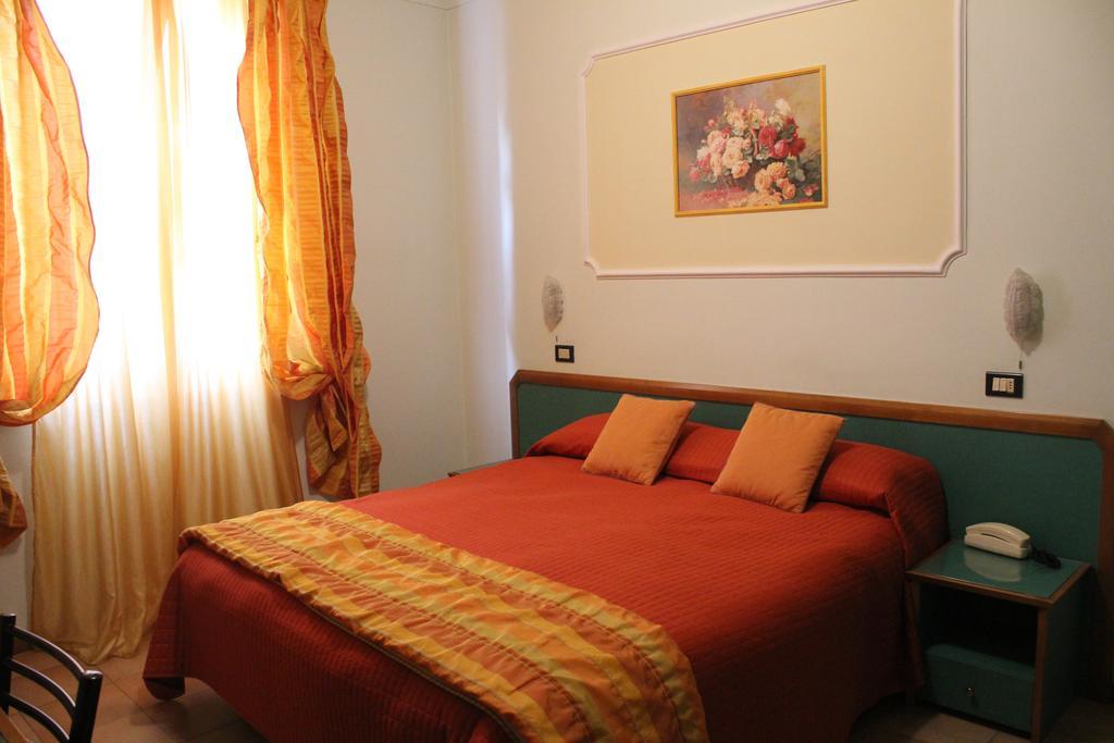 Hotel La Torre Rimini Exterior photo